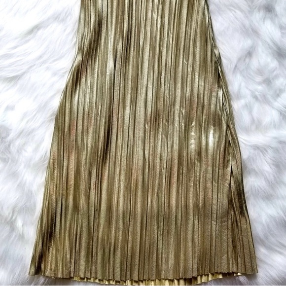 Gold Pleated Dress - Picture 2 of 3